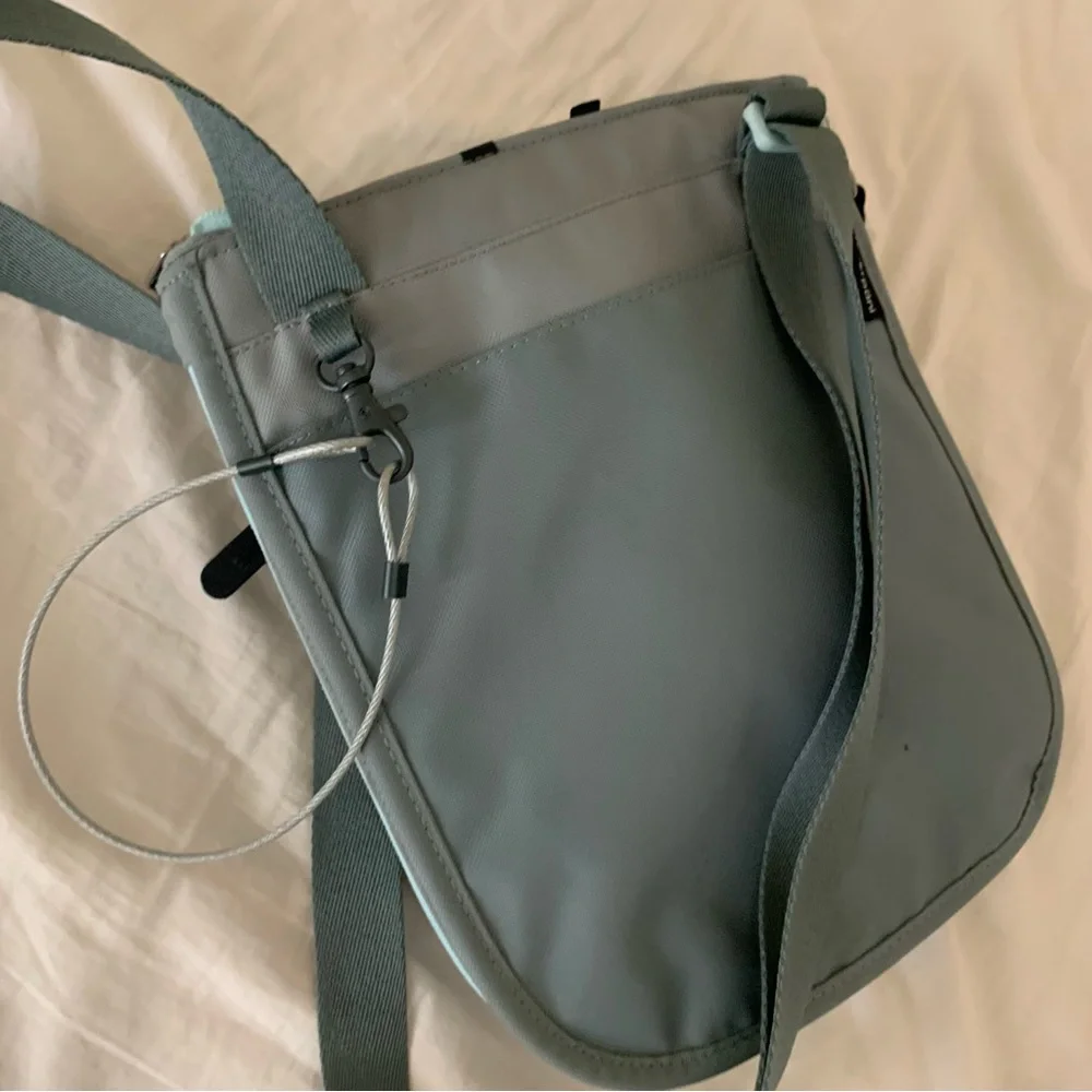 Sherpani Lima Crossbody Purse - Picture 7 of 7